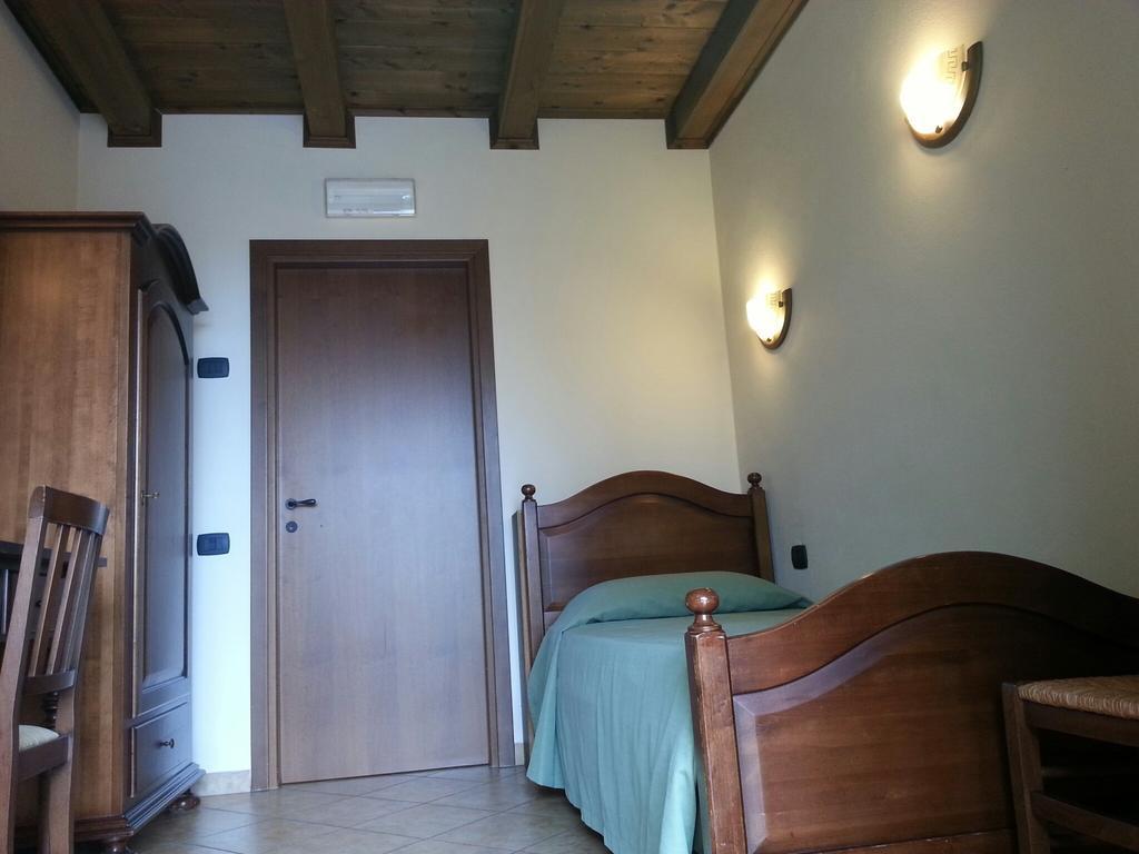 Agriturismo Cascina Del Peso Leini Phòng bức ảnh